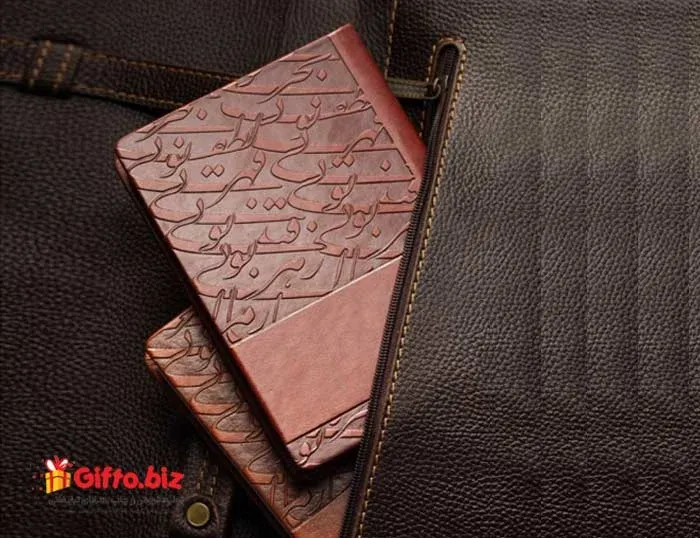سررسید 1404 جیبی سیاه قلم AP40