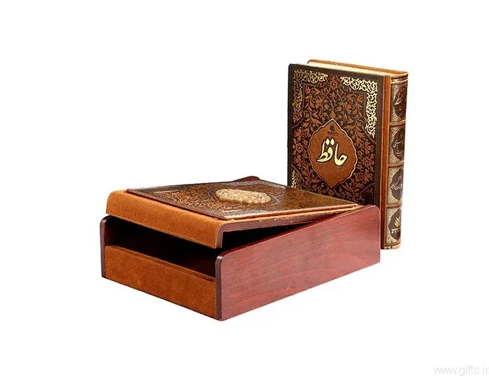 کتاب حافظ نفیس رحلی بزرگ چوب و چرم کد ۱۷۰۰